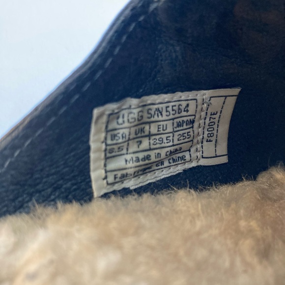 UGG Black Sheepskin Leather Heeled Mules size 8.5 - Picture 5 of 13